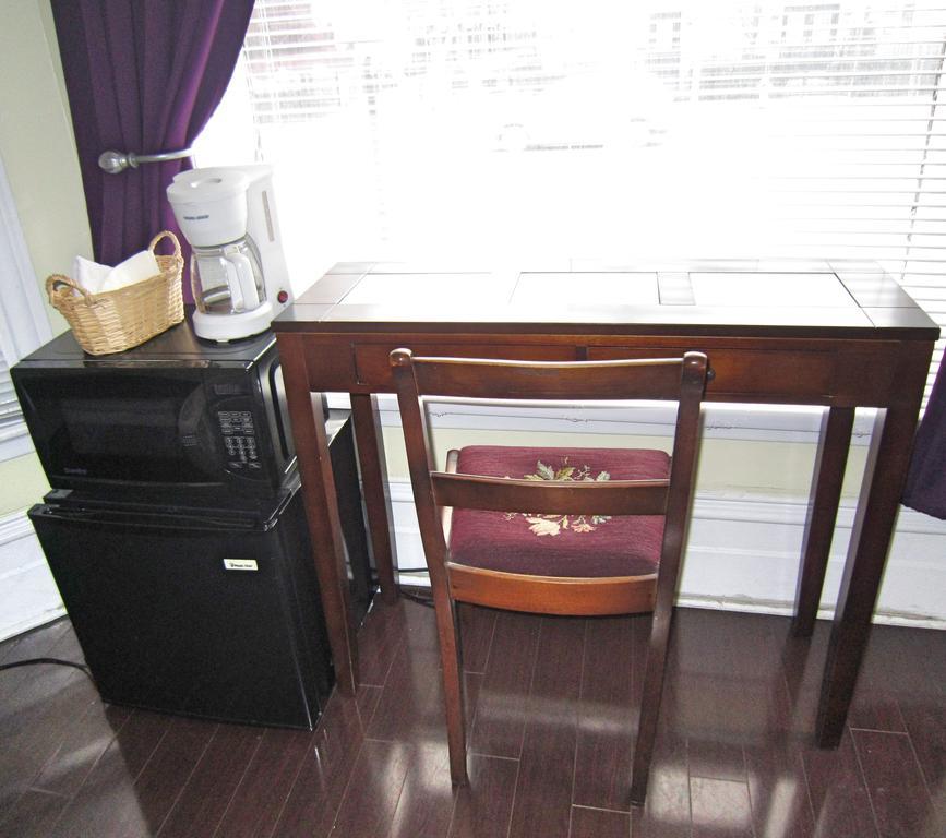 Spadina 11 Guesthouse Τορόντο Εξωτερικό φωτογραφία