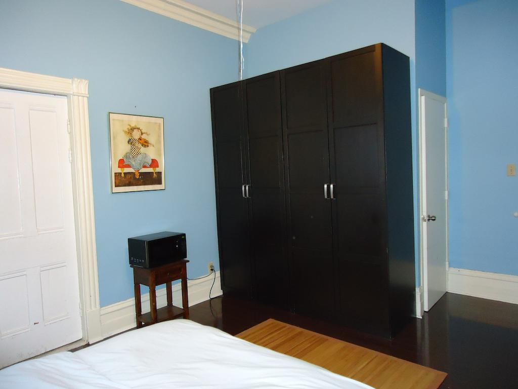 Spadina 11 Guesthouse Τορόντο Εξωτερικό φωτογραφία