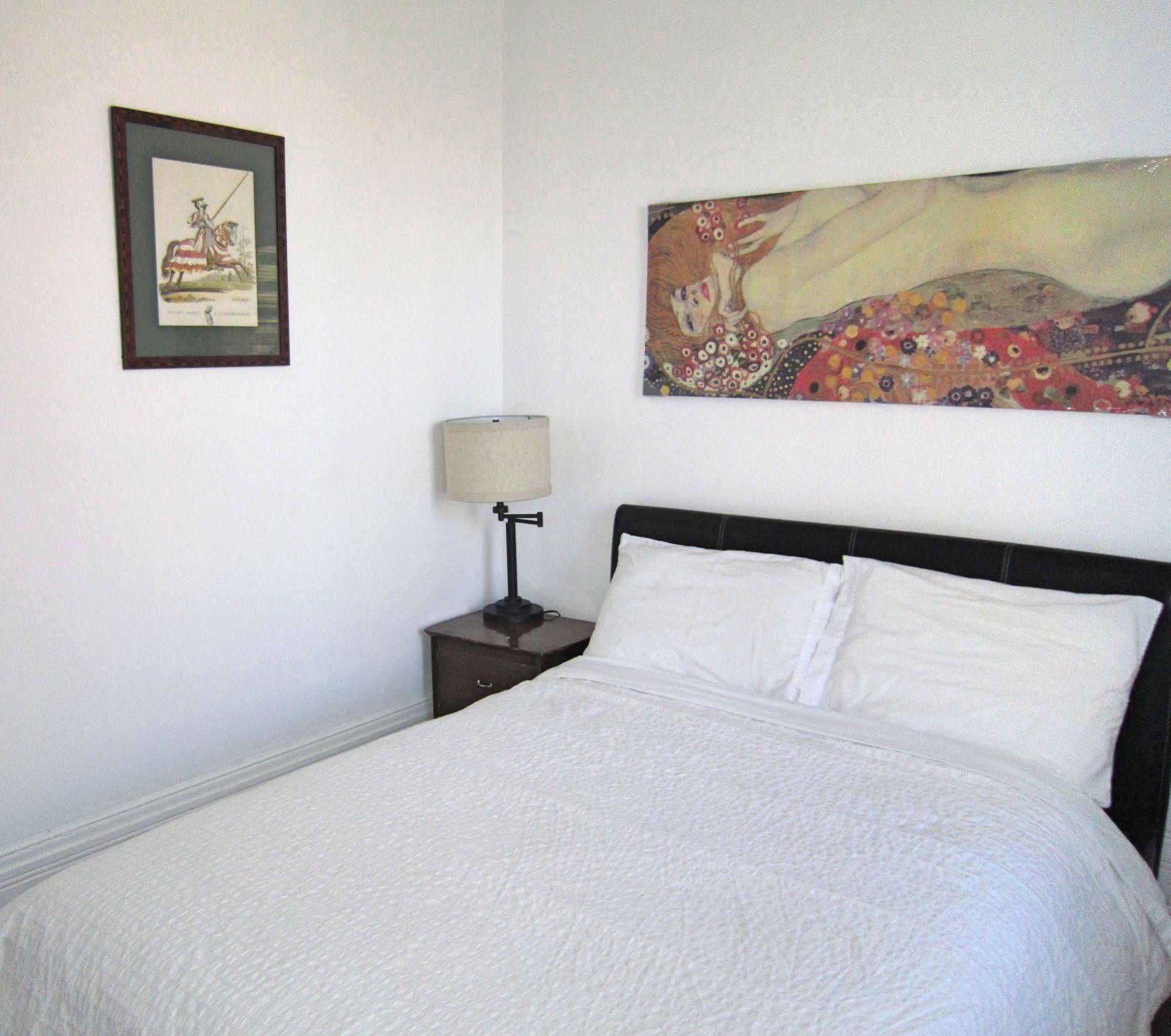 Spadina 11 Guesthouse Τορόντο Εξωτερικό φωτογραφία