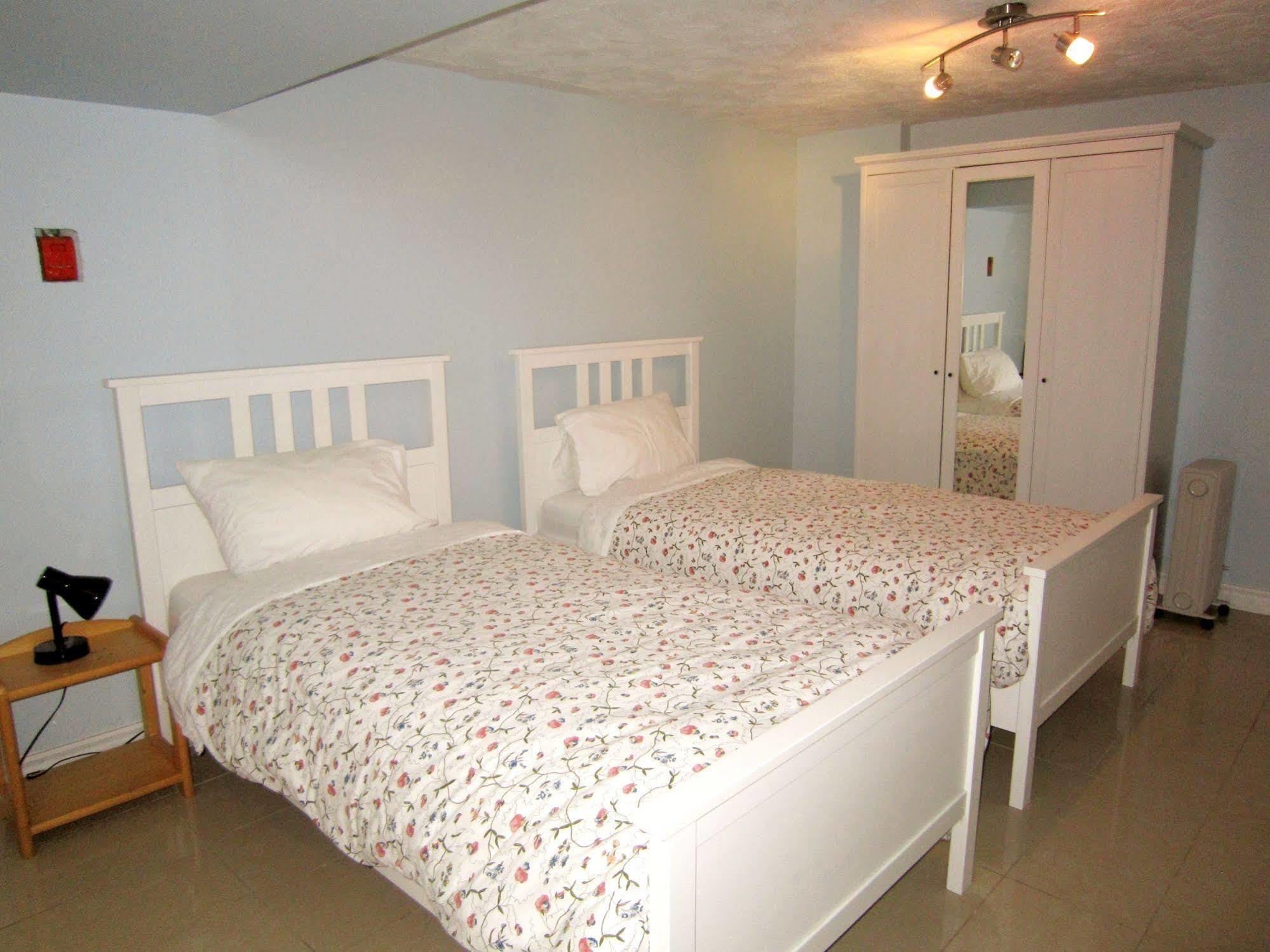 Spadina 11 Guesthouse Τορόντο Εξωτερικό φωτογραφία