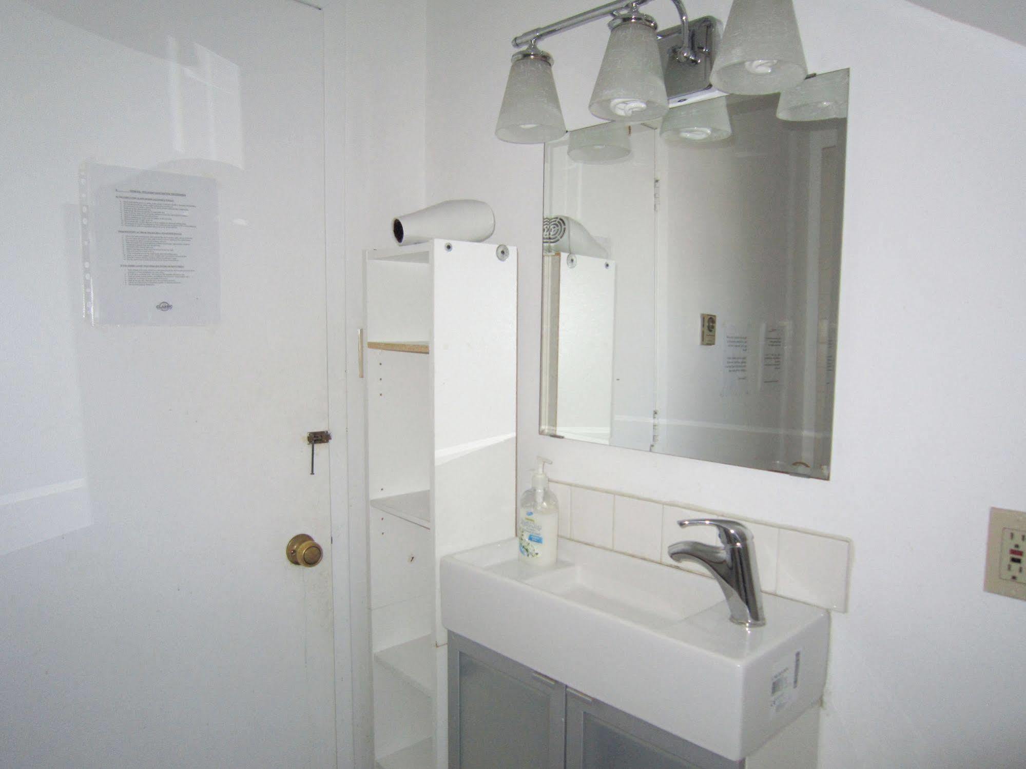 Spadina 11 Guesthouse Τορόντο Εξωτερικό φωτογραφία