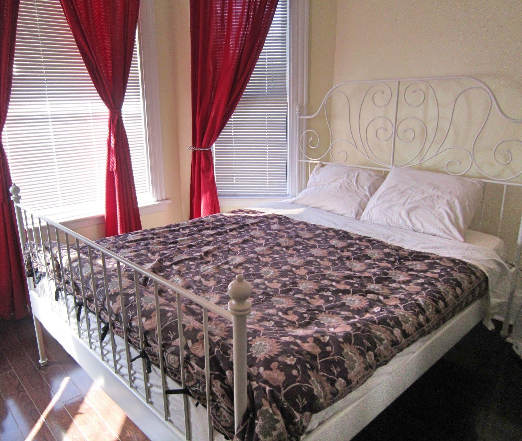 Spadina 11 Guesthouse Τορόντο Εξωτερικό φωτογραφία